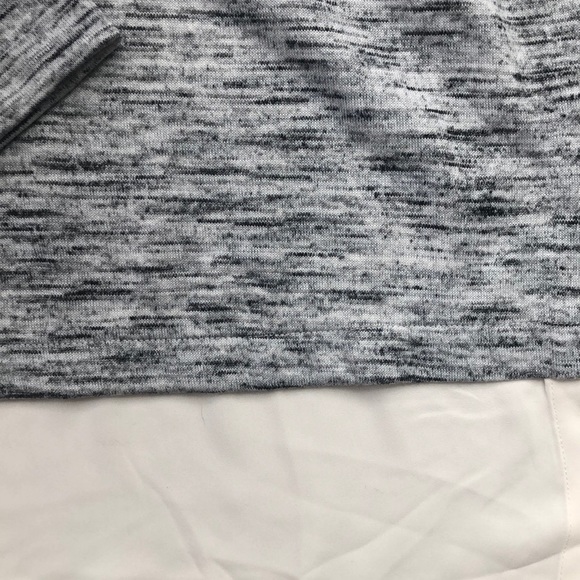 Ann Taylor LOFT Top - Picture 2 of 5